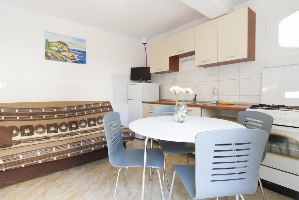 Apartment Mikulic Duće Exteriér fotografie