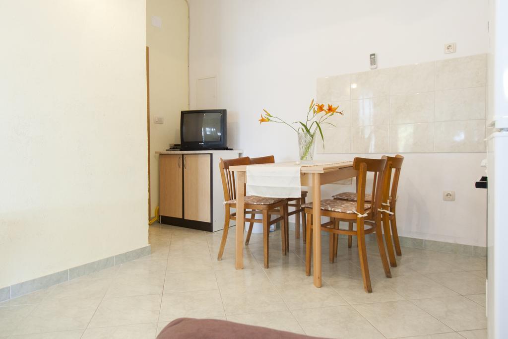 Apartment Mikulic Duće Exteriér fotografie